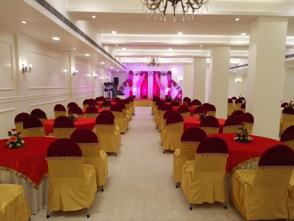 โรงแรมพุชวิลลา อัครา ภายนอก รูปภาพ
